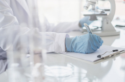 研究開発をしている人