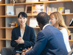 営業をしている人