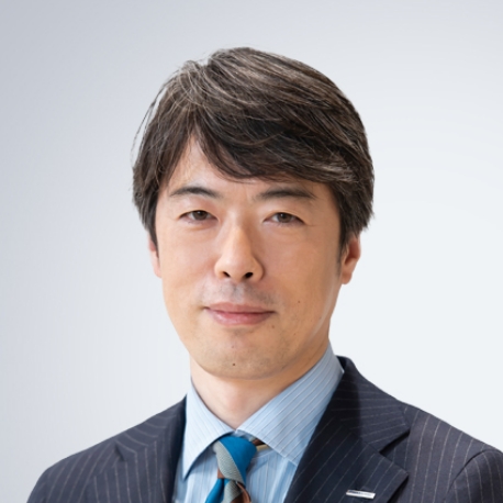 常務、小松原 宏の写真