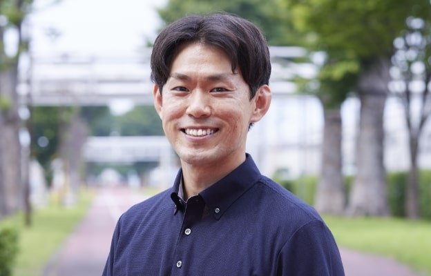 空調冷熱ソリューションズ事業部 商品開発所属 平池 礼樹のインタビューページへの画像リンク