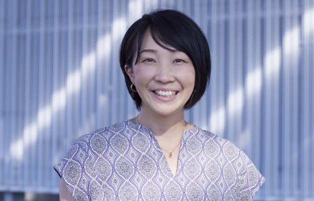 マーケティングコミュニケーション部所属 有本 英希子のインタビューページへの画像リンク