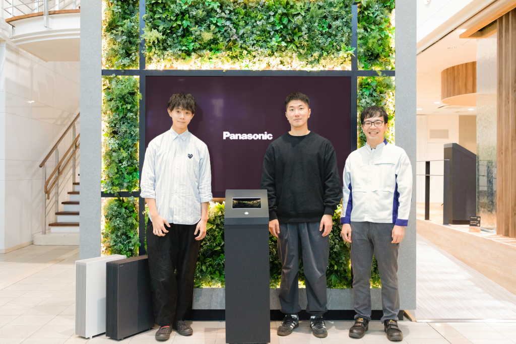 開発を担当した3人の若手社員