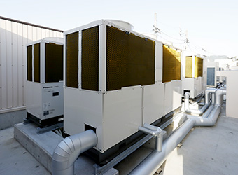 R-448A冷媒採用冷凍機 写真