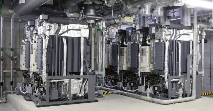 設置写真：ガス焚吸収冷温水機 VM30L-5