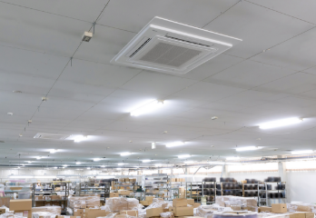 室内機写真:4方向天井カセット形