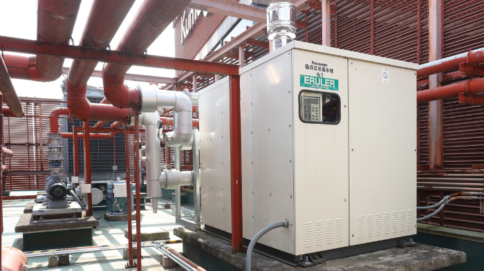 設置写真：ガス焚吸収冷温水機
