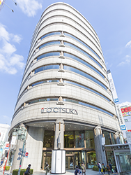 甲州街道側 出入口