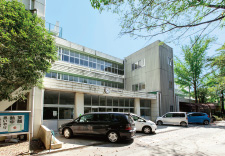 東部中学校