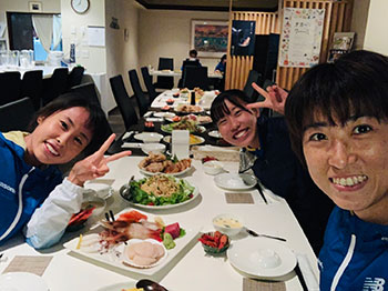 エンジェルスの食事風景