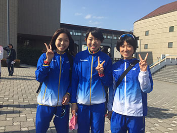 山口選手ピース姿
