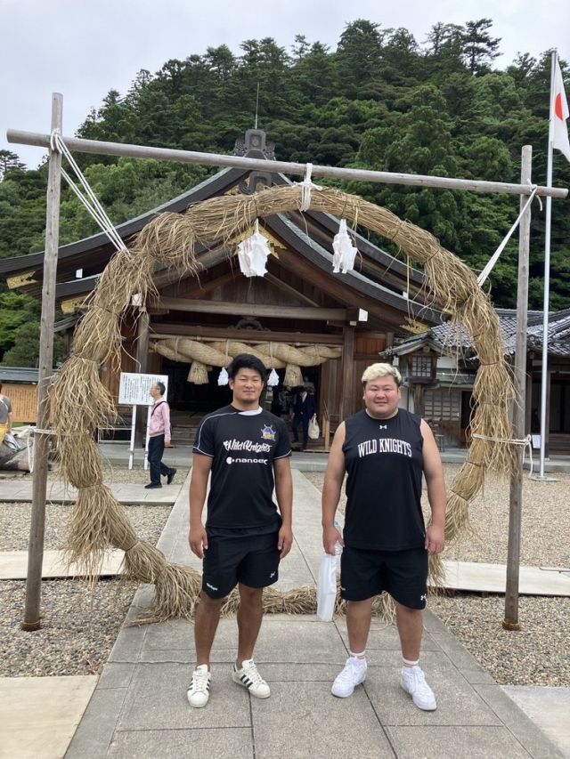 茅輪をくぐり無病息災